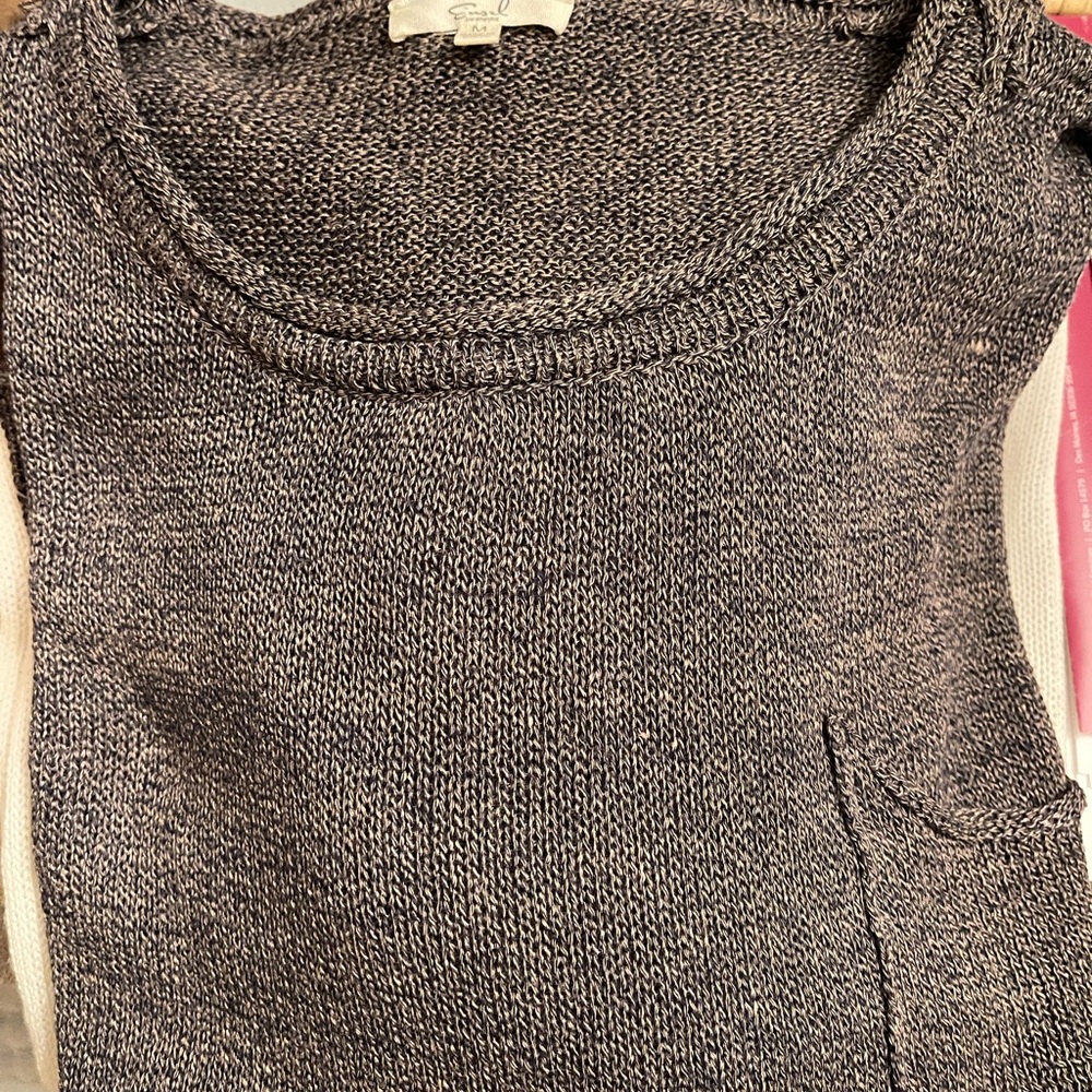 Blue/Grey Knit Distressed Hem Women's Crewneck Sweater